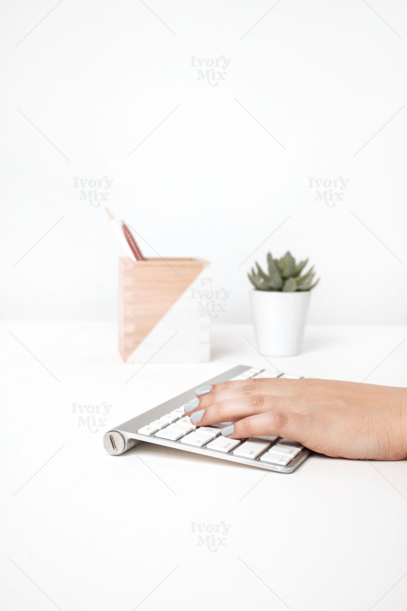 Keyboard_type_hand_Vertical