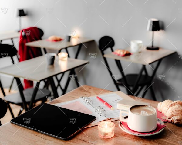 Coffee Shop 13