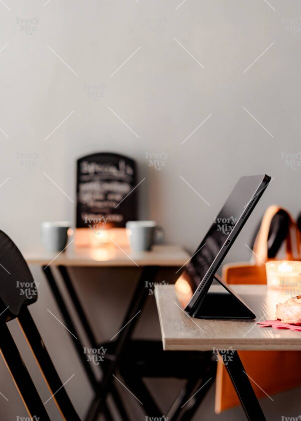 Coffee Shop 8