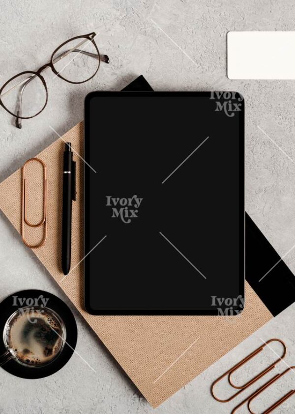 Neutral and Minimal 22