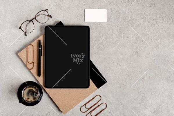 Neutral and Minimal 23