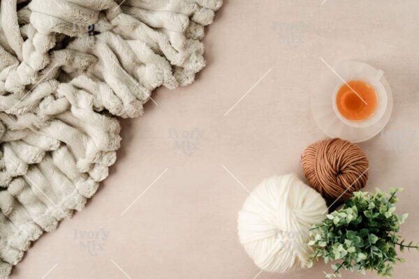 Cozy Work Minimal Photo 22