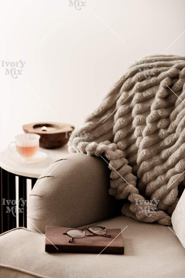 Cozy Work Minimal Photo 28